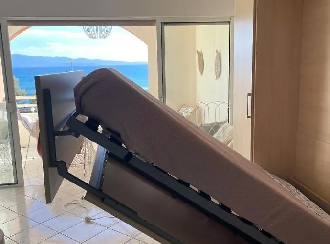 Apartment Superbe Pieds Dans L Eau Face A La De Sable Fin Route Des Iles Des Sanguinaires